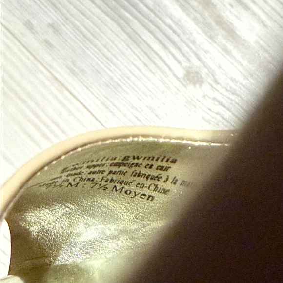 Guess by Marciano Peep Toe Heels, Size 7.5 - Picture 7 of 9